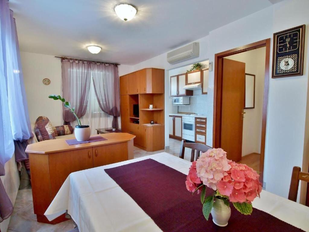 Apartments Zdenka - Garden Terrace Barbat na Rabu Eksteriør bilde