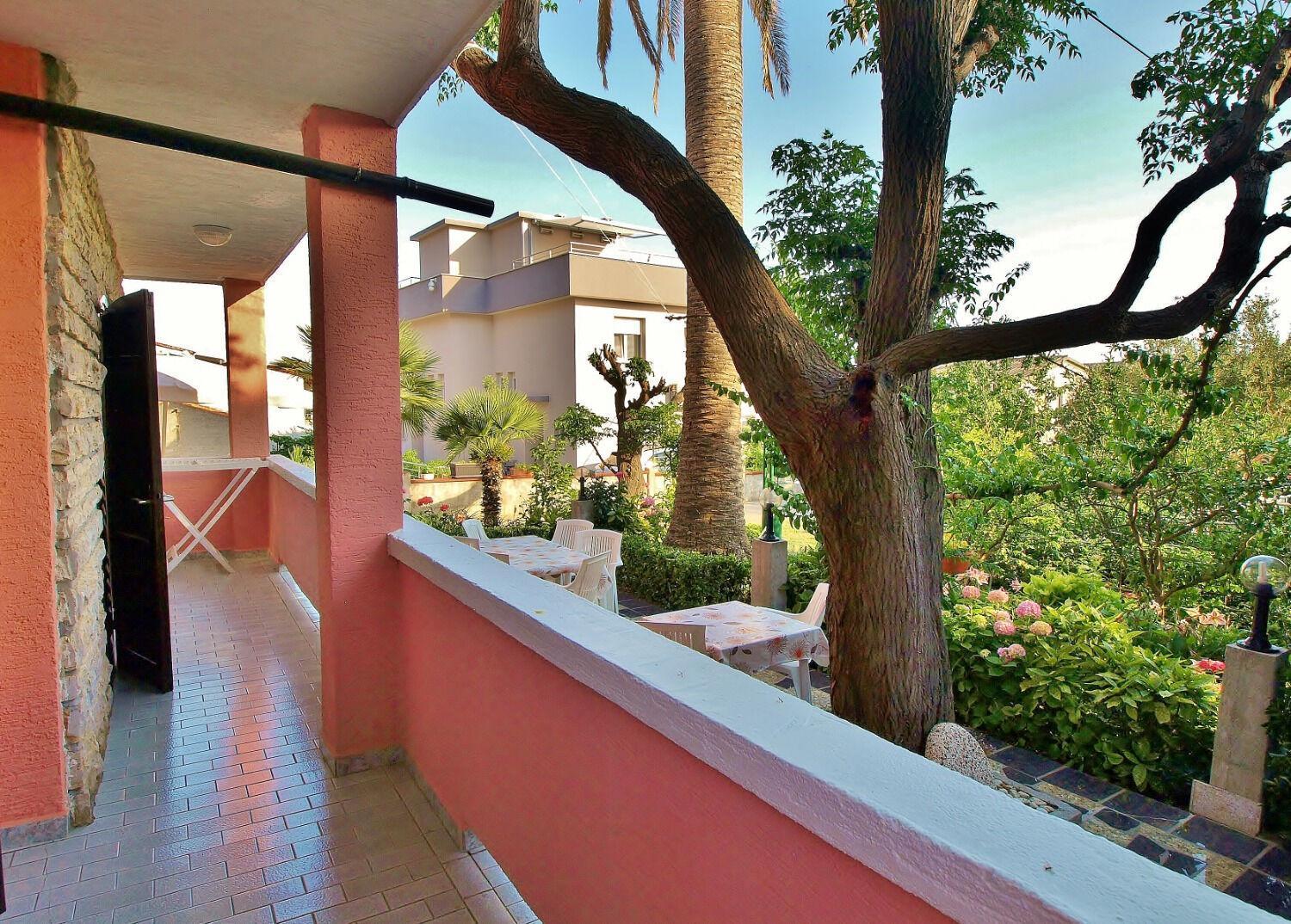 Apartments Zdenka - Garden Terrace Barbat na Rabu Eksteriør bilde